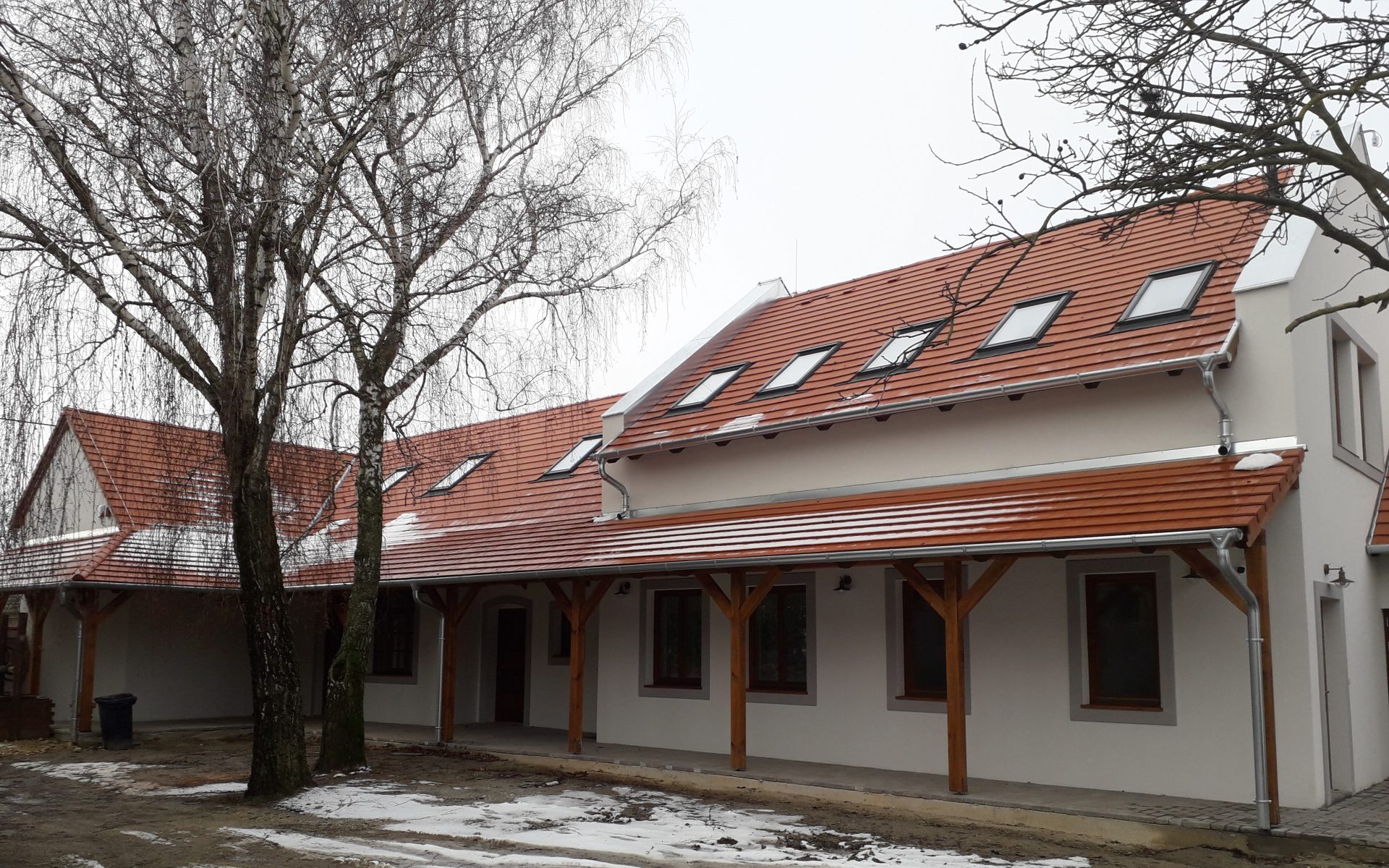 Handicraft house in Kiscsősz became a home of exhibitions, trainings and workshops