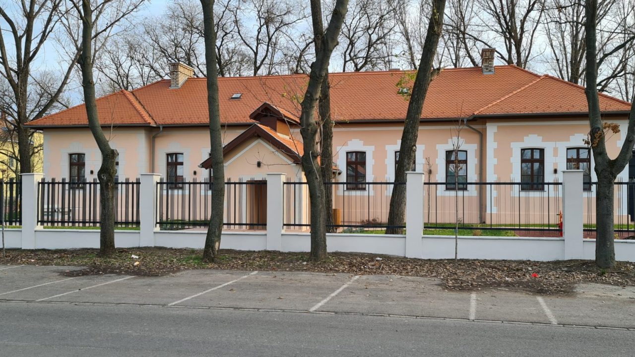 The former Rudolf Barracks in Kecskemét now serves family and child welfare